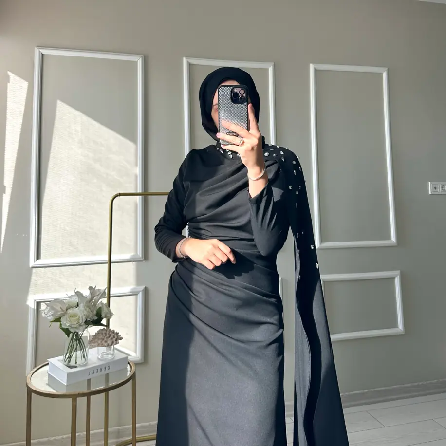 Leyal Elbise (Siyah)